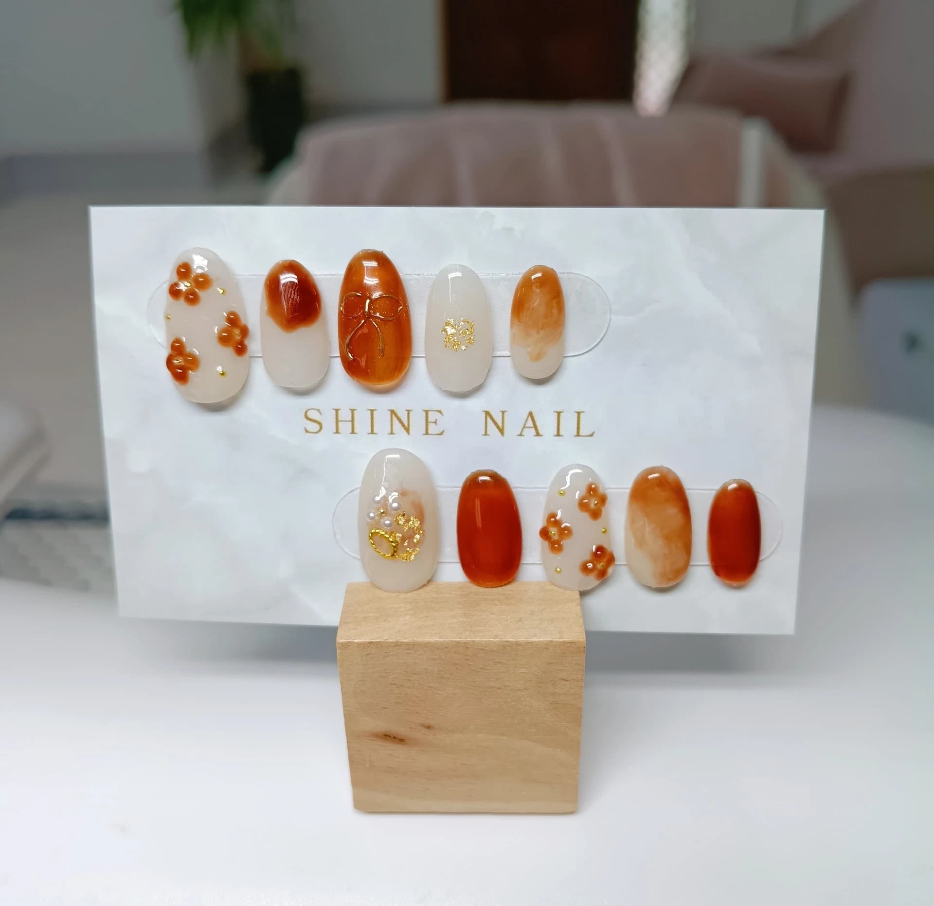 Shine Nailのオーダーネイルチップ